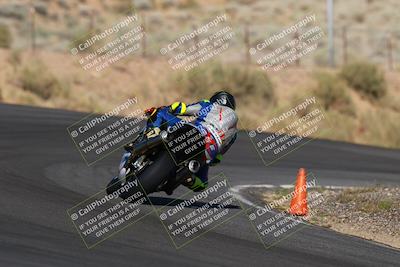 media/Apr-19-2025-AHRMA (Sat) [[3d98ca3309]]/Race/Group 8/Turn 4/